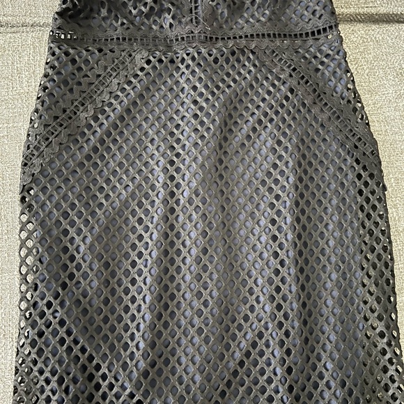 Crochet overlay dress - Picture 8 of 12